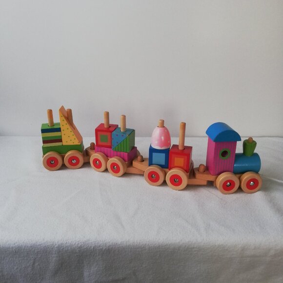 Mellissa & Doug Wooden Stacking Train Toy - Picture 4 of 6